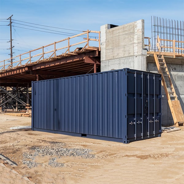 construction site storage containers have a maximum weight capacity of up to 30 tons, depending on the size and structure of the container